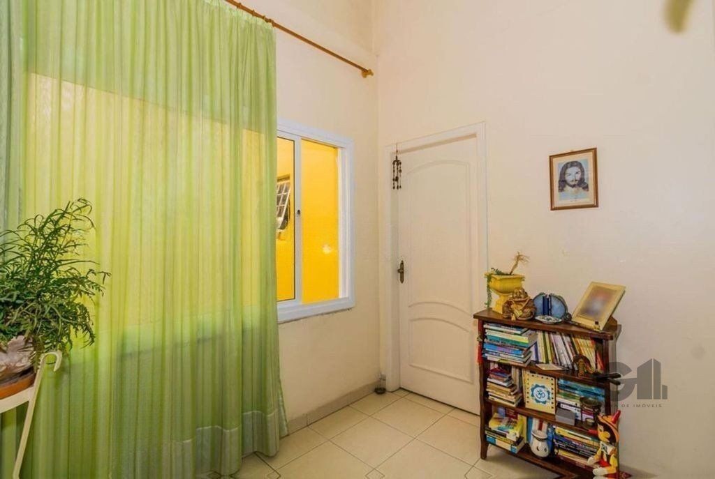 Casa à venda com 5 quartos, 308m² - Foto 15