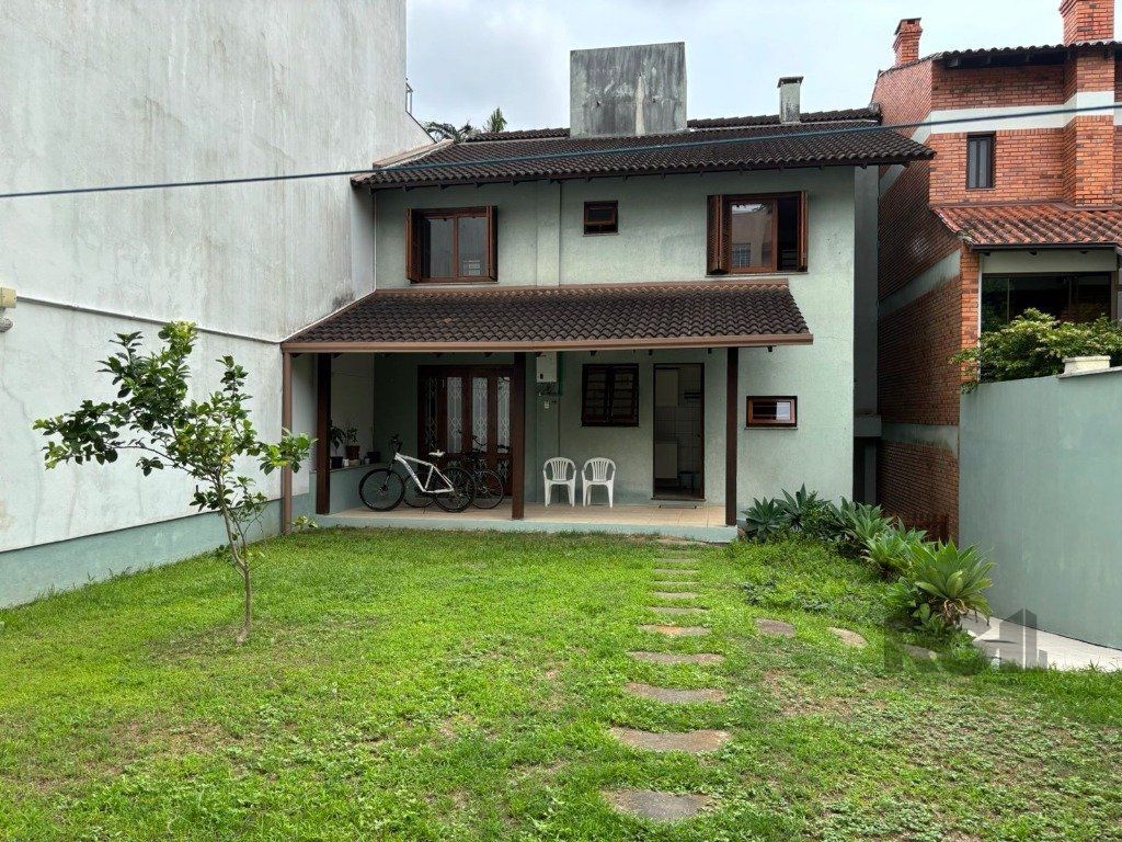 Casa à venda com 4 quartos, 225m² - Foto 26