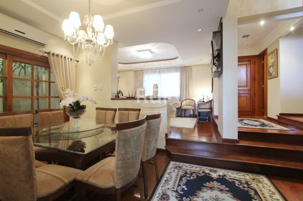 Casa à venda com 3 quartos, 250m² - Foto 7