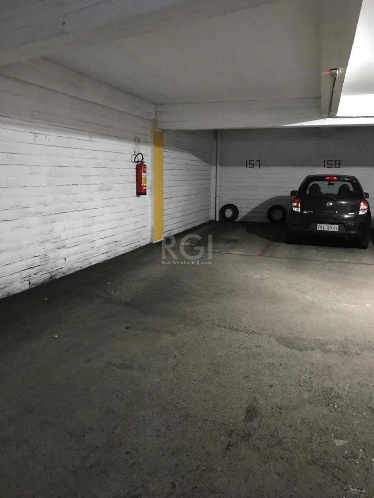 Box-Garagem, 27 m² - Foto 2