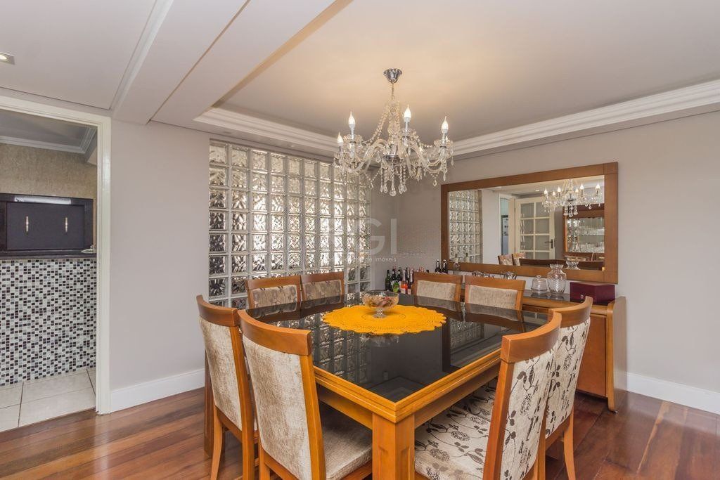 Casa à venda com 4 quartos, 230m² - Foto 4