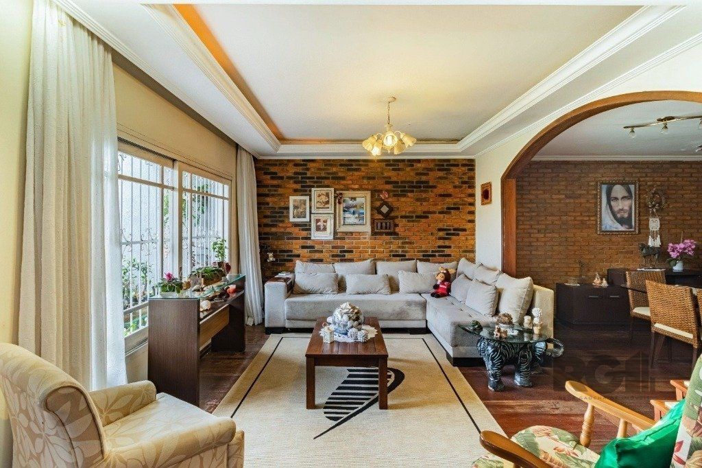 Casa, 3 quartos, 242 m² - Foto 2