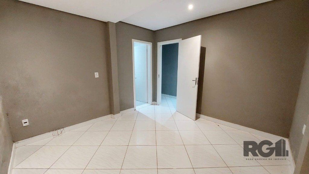 Casa à venda com 3 quartos, 200m² - Foto 9