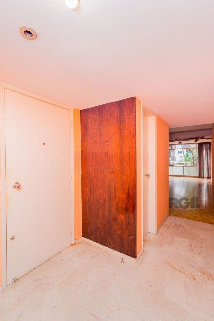 Apartamento à venda com 3 quartos, 214m² - Foto 9