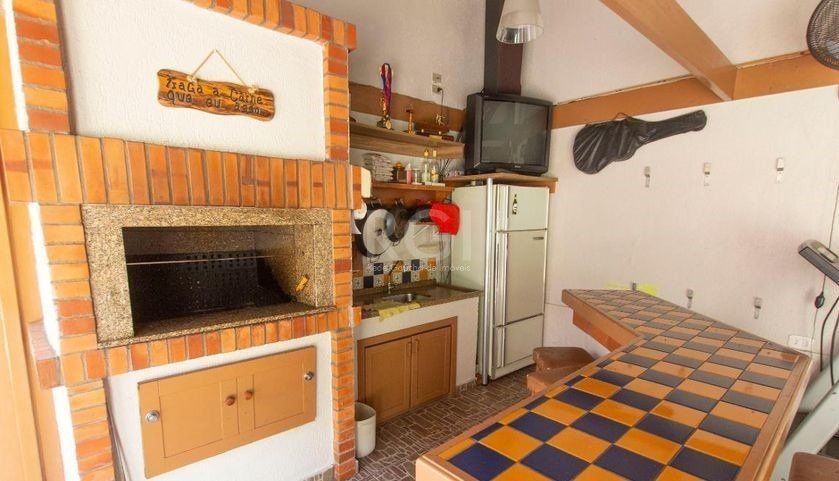 Casa à venda com 3 quartos, 240m² - Foto 26