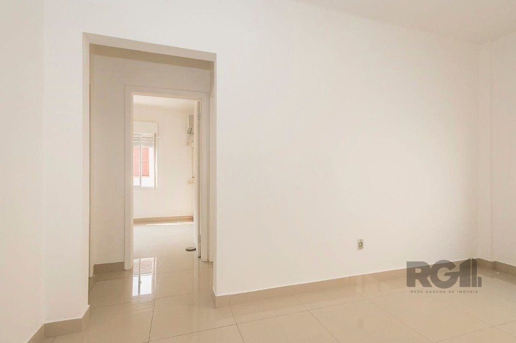 Apartamento à venda com 2 quartos, 75m² - Foto 5