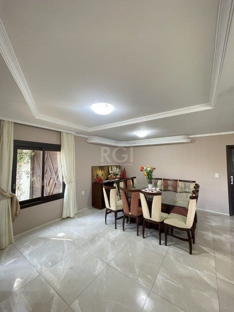 Casa, 4 quartos, 240 m² - Foto 4