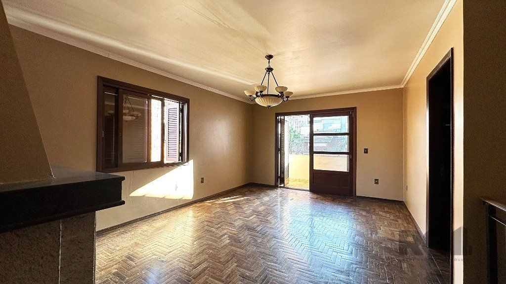 Casa à venda com 4 quartos, 351m² - Foto 3