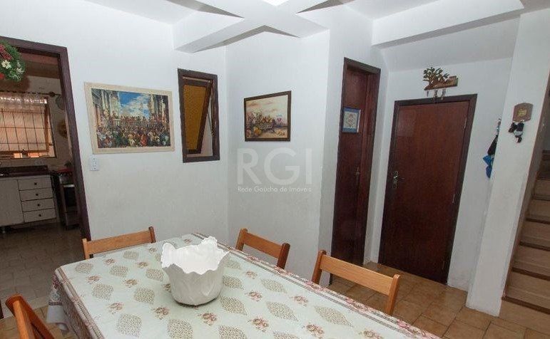 Casa à venda com 3 quartos, 240m² - Foto 9