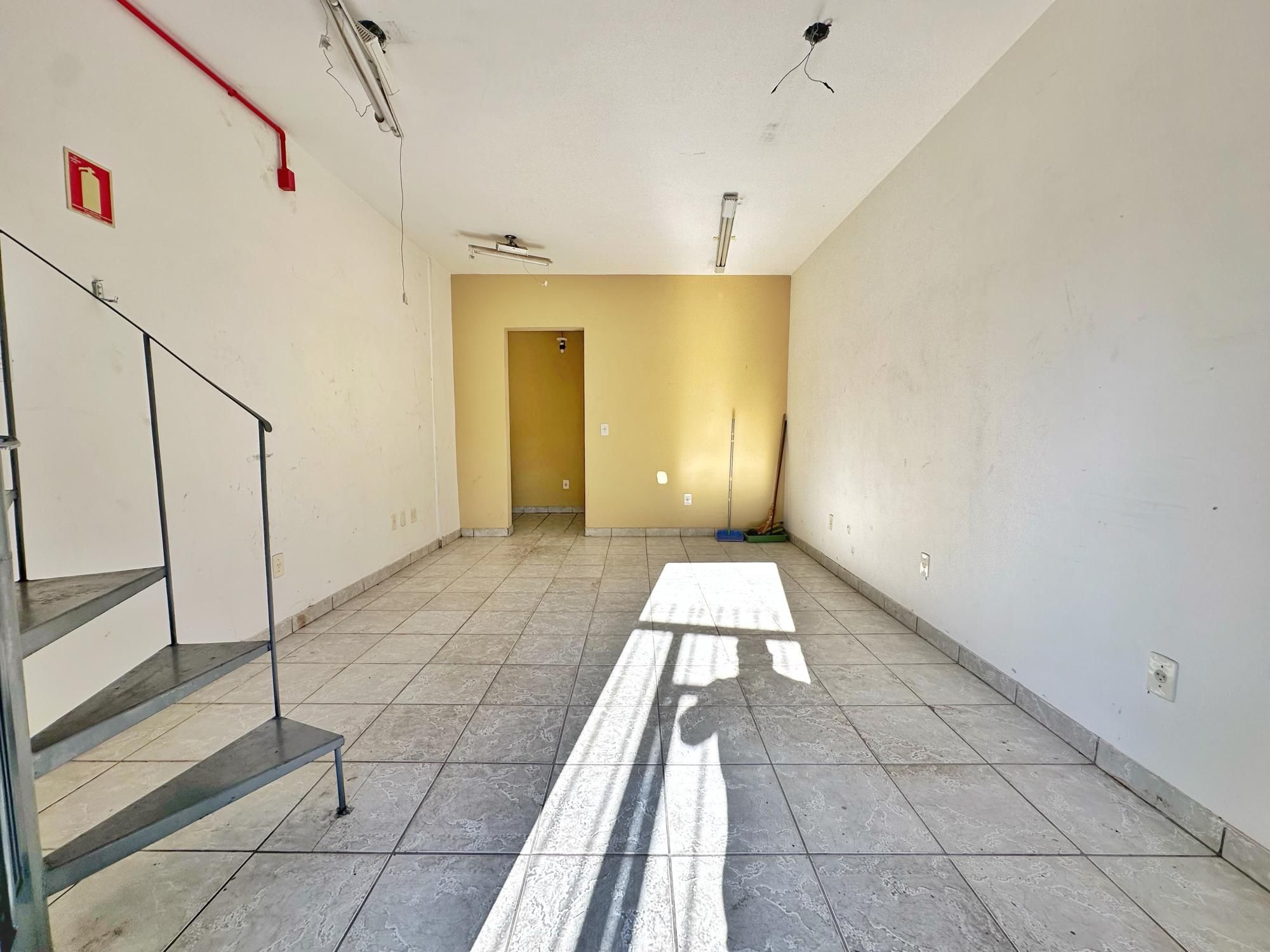 Loja-Salão à venda com 2 quartos, 45m² - Foto 4