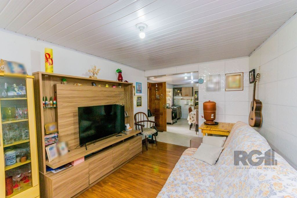 Casa à venda com 2 quartos, 100m² - Foto 2