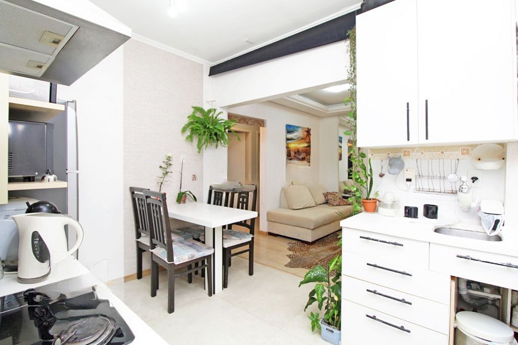 Apartamento à venda com 3 quartos, 76m² - Foto 3