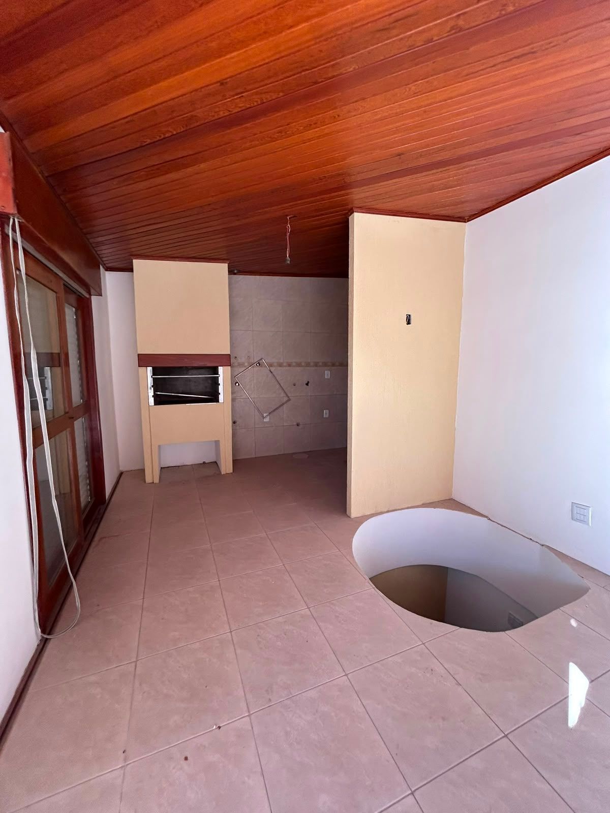 Apartamento 2 dormitórios no bairro Medianeira em Porto Alegre para Alugar