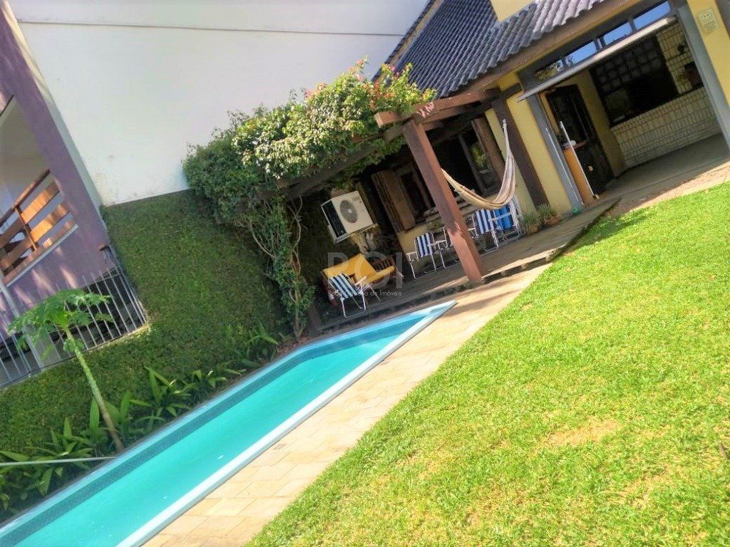Casa à venda com 3 quartos, 219m² - Foto 24