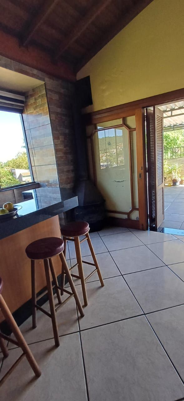 Cobertura, 3 quartos, 210 m² - Foto 2