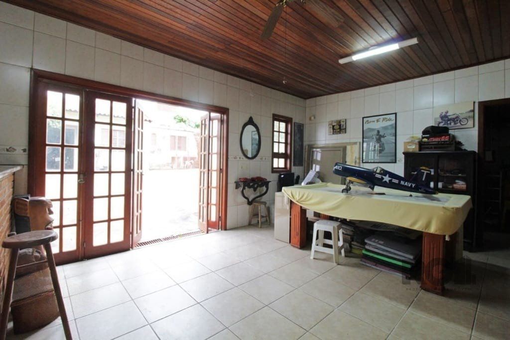 Casa à venda com 3 quartos, 275m² - Foto 32