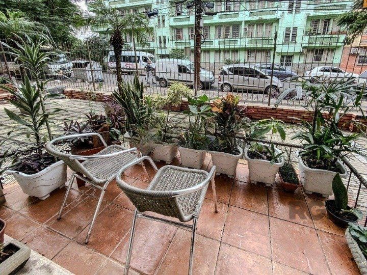 Apartamento à venda com 3 quartos, 107m² - Foto 3