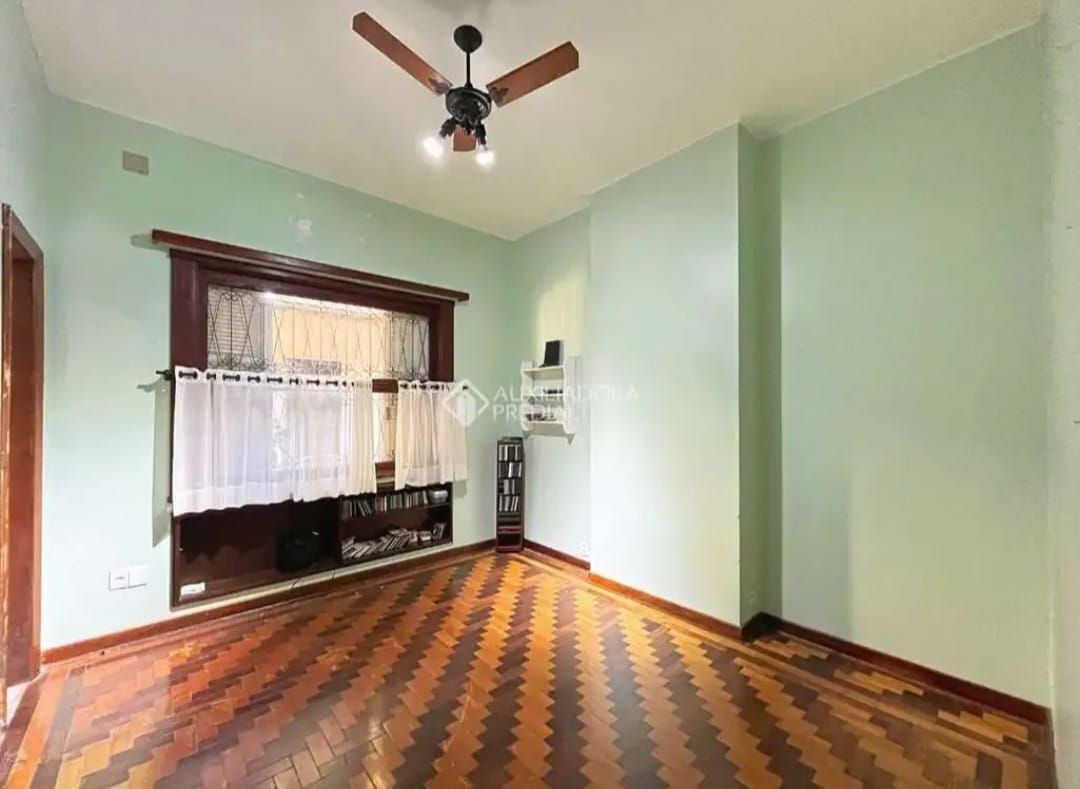 Lindo apartamento 03 dormitórios, duas vagas Coração Menino Deus