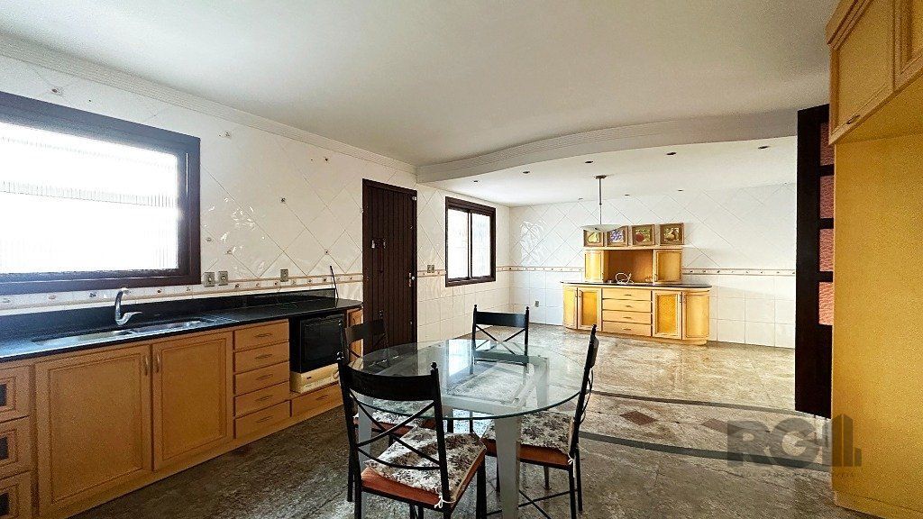 Casa à venda com 4 quartos, 351m² - Foto 17