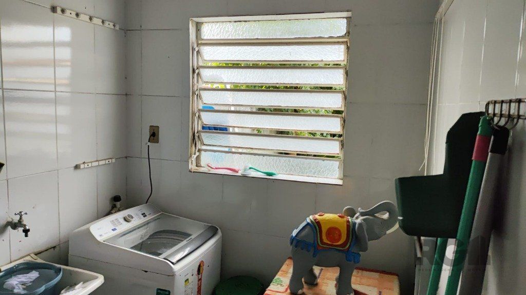 Casa à venda com 3 quartos, 300m² - Foto 18