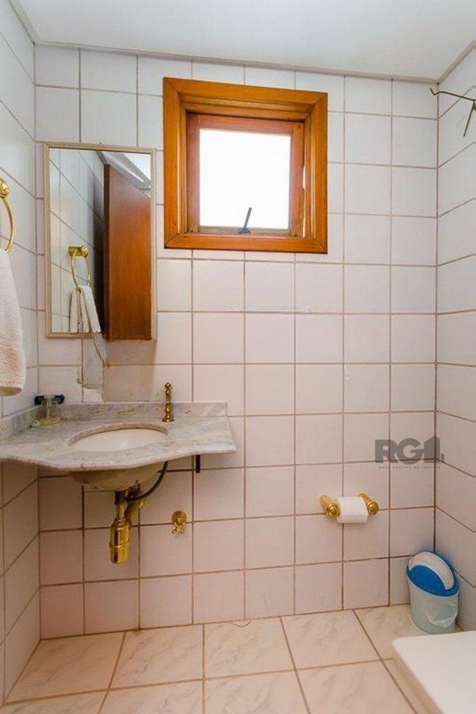 Casa à venda com 3 quartos, 379m² - Foto 7