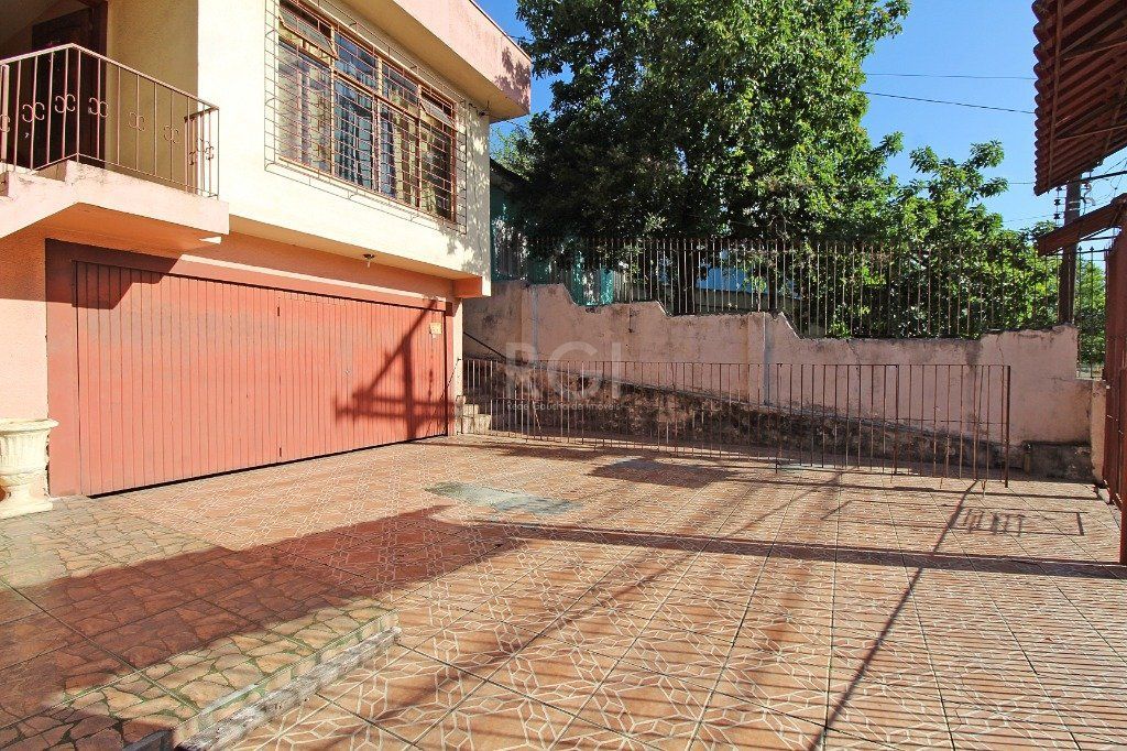 Casa à venda com 4 quartos, 280m² - Foto 37
