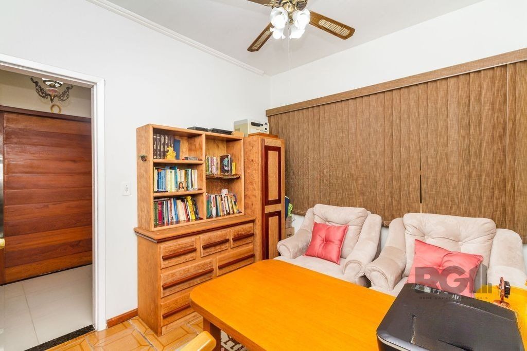 Casa à venda com 4 quartos, 284m² - Foto 7