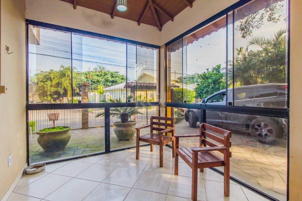 Casa à venda com 4 quartos, 300m² - Foto 8