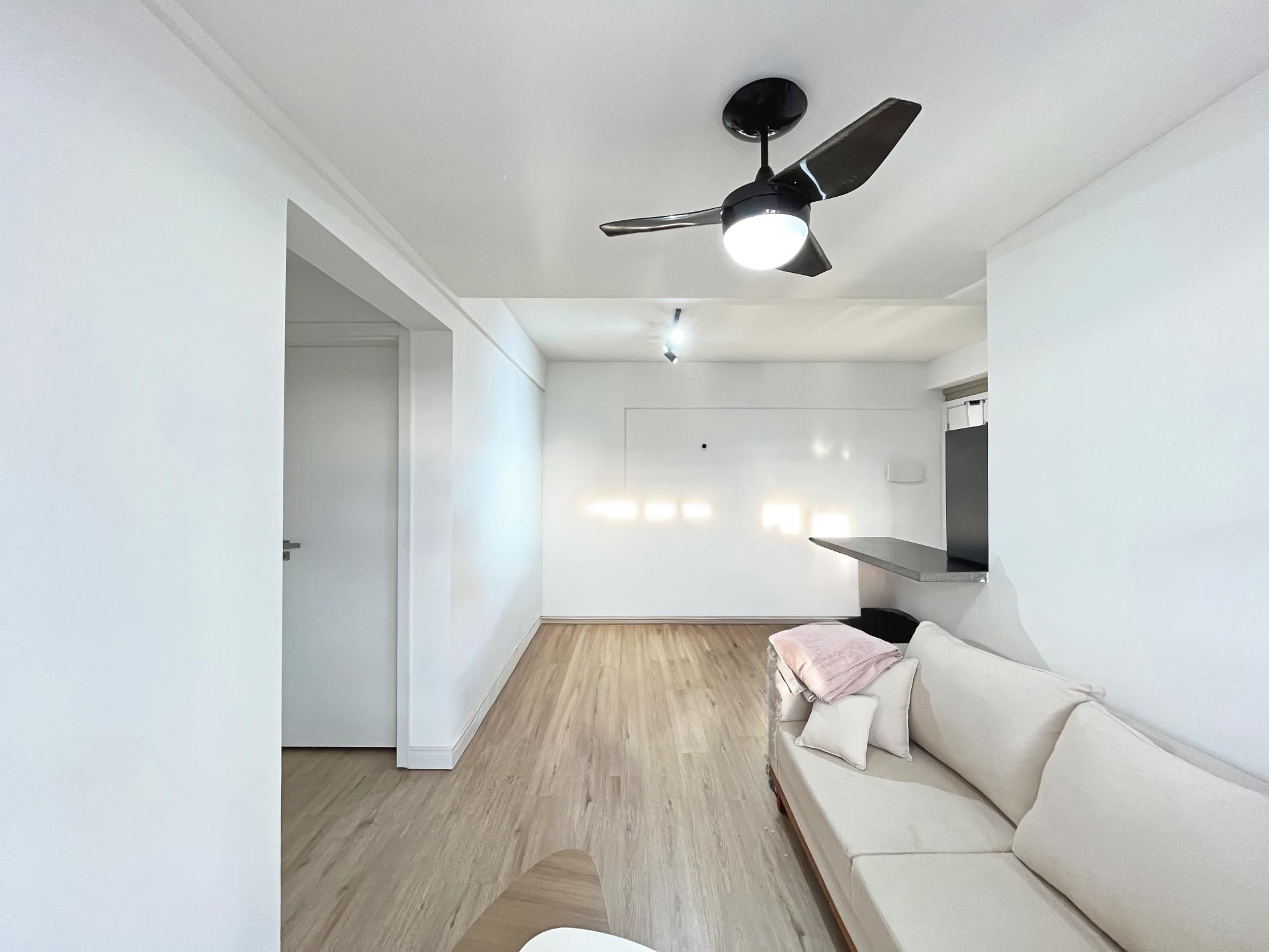 Apartamento à venda com 50m², 2 quartos, 1 vaga no bairro Teresópolis em Porto Alegre