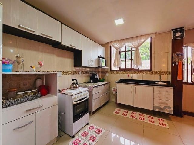Casa à venda com 2 quartos, 164m² - Foto 4