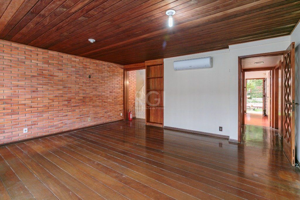 Casa à venda com 3 quartos, 229m² - Foto 13