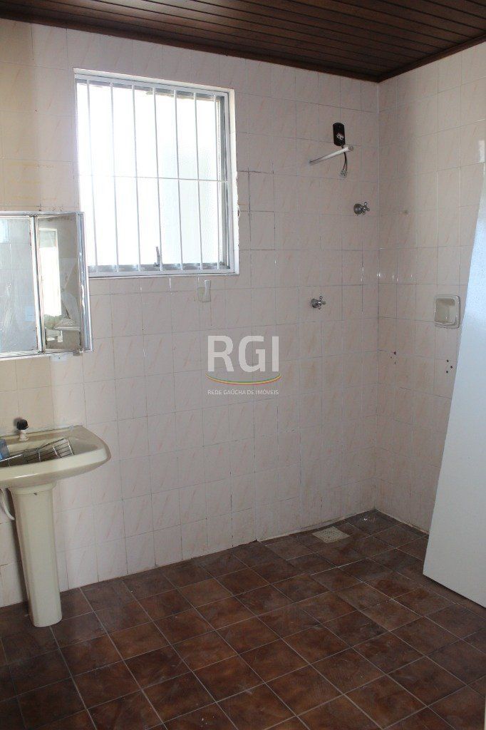 Casa à venda com 6 quartos, 224m² - Foto 21