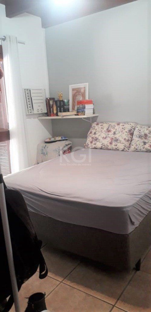 Casa de Condomínio à venda com 5 quartos, 220m² - Foto 8