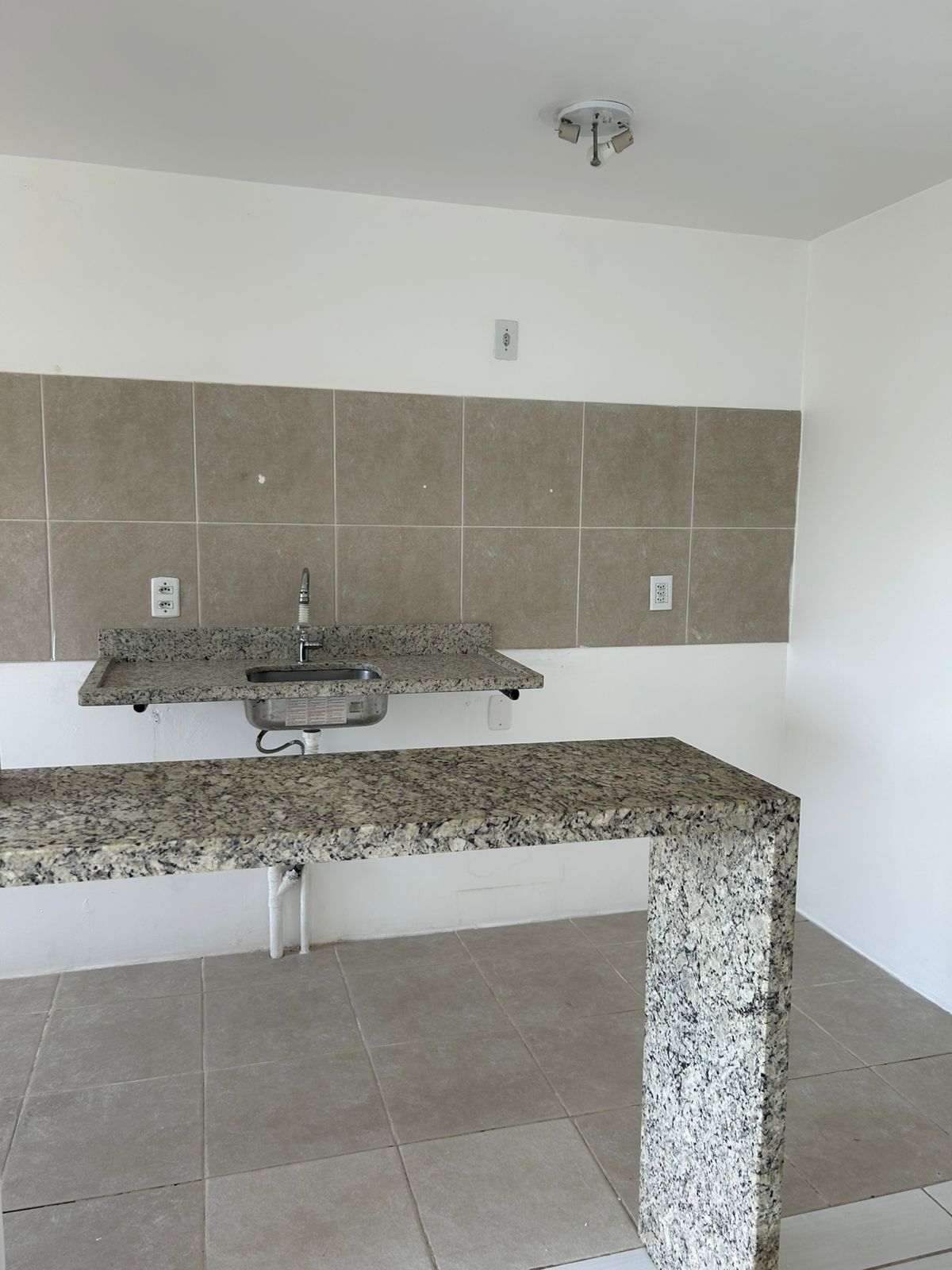 Apartamento à venda com 3 quartos, 73m² - Foto 4