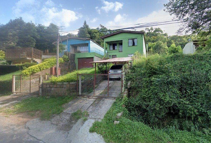 Casa à venda com 5 quartos, 280m² - Foto 2