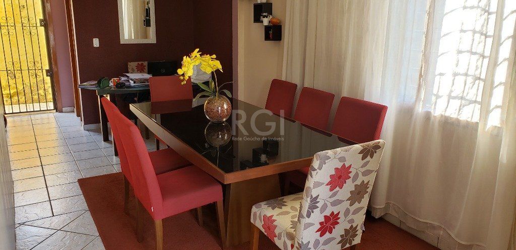 Casa à venda com 8 quartos, 200m² - Foto 6