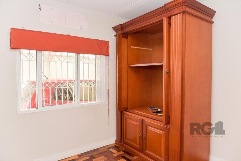 Casa à venda com 5 quartos, 197m² - Foto 9
