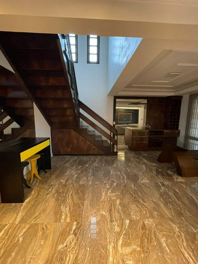 Casa à venda com 4 quartos, 260m² - Foto 5
