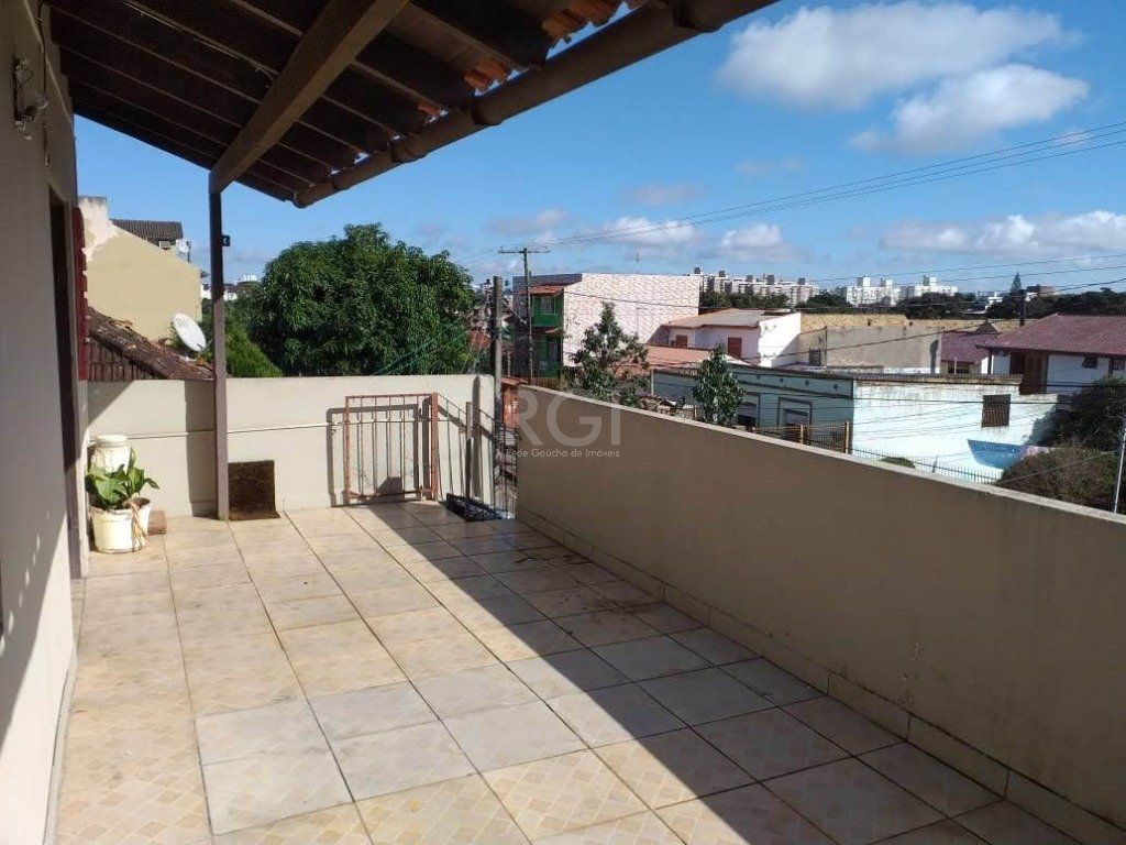 Casa à venda com 6 quartos, 200m² - Foto 20