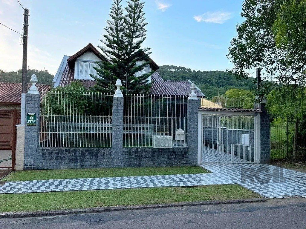 Casa, 3 quartos, 228 m² - Foto 34