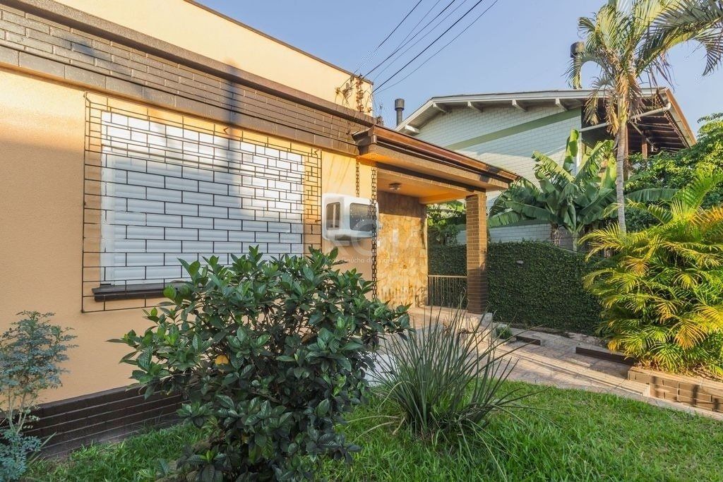 Casa à venda com 3 quartos, 134m² - Foto 2