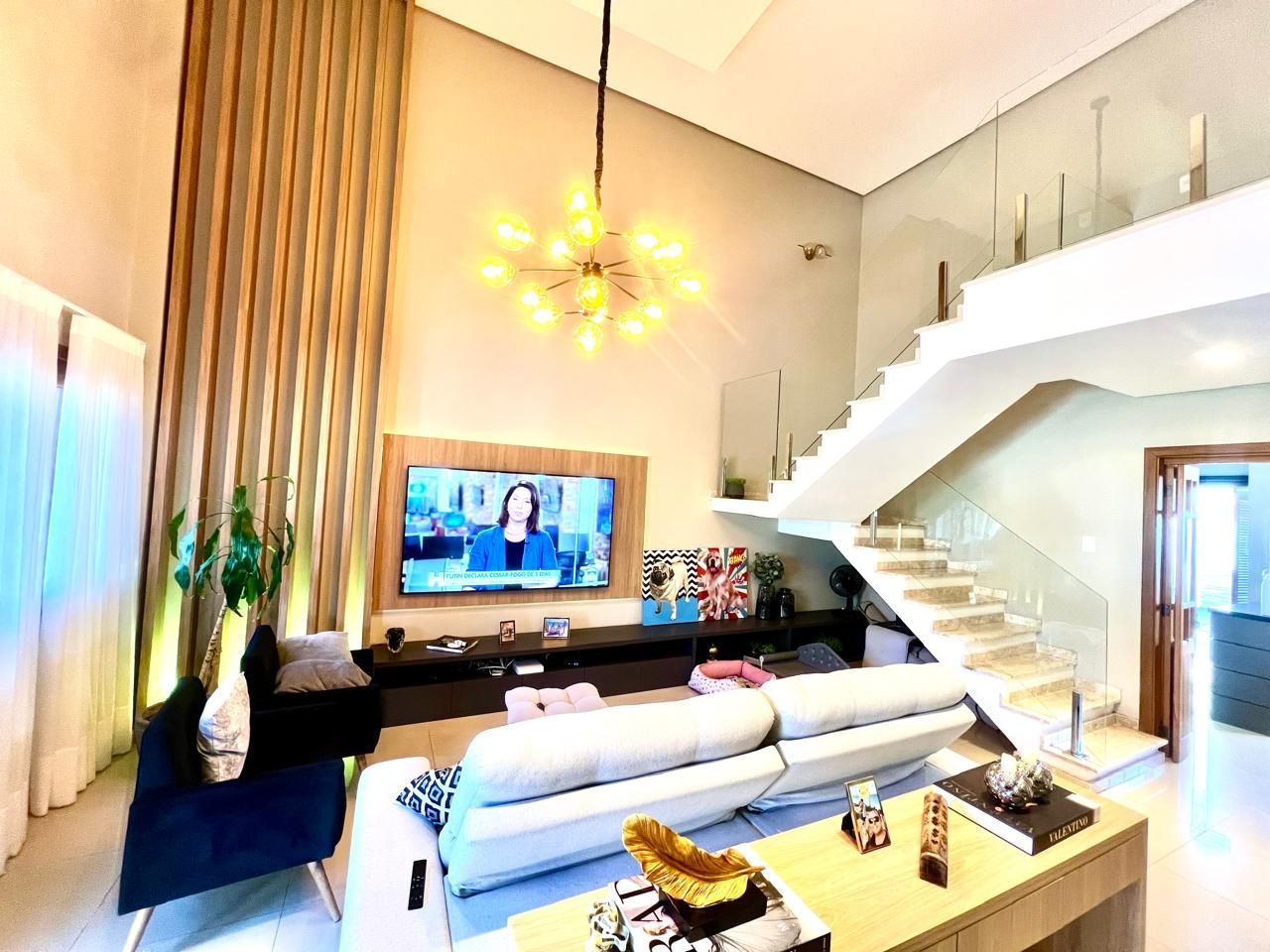 Casa à venda com 3 quartos, 278m² - Foto 4