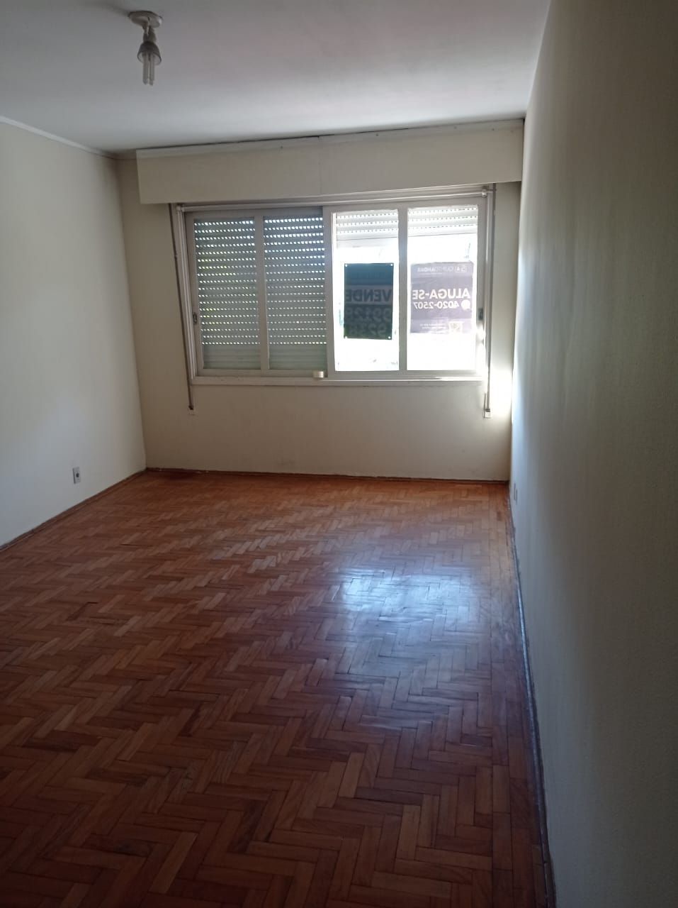 Apartamento de 01 dormitório no bairro Partenon, Porto Alegre,