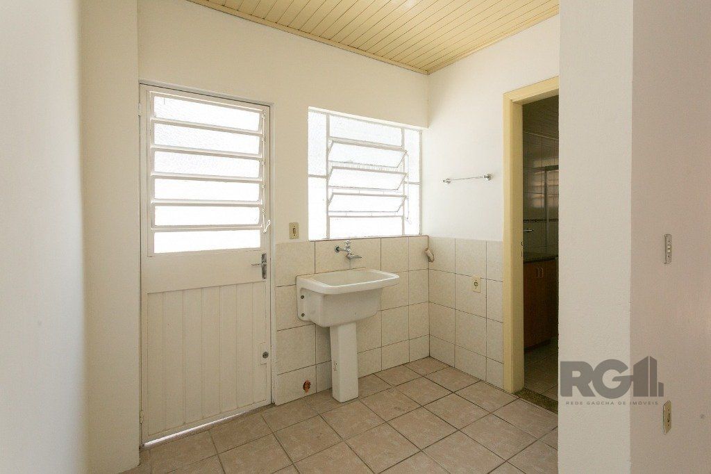 Casa à venda com 5 quartos, 265m² - Foto 58