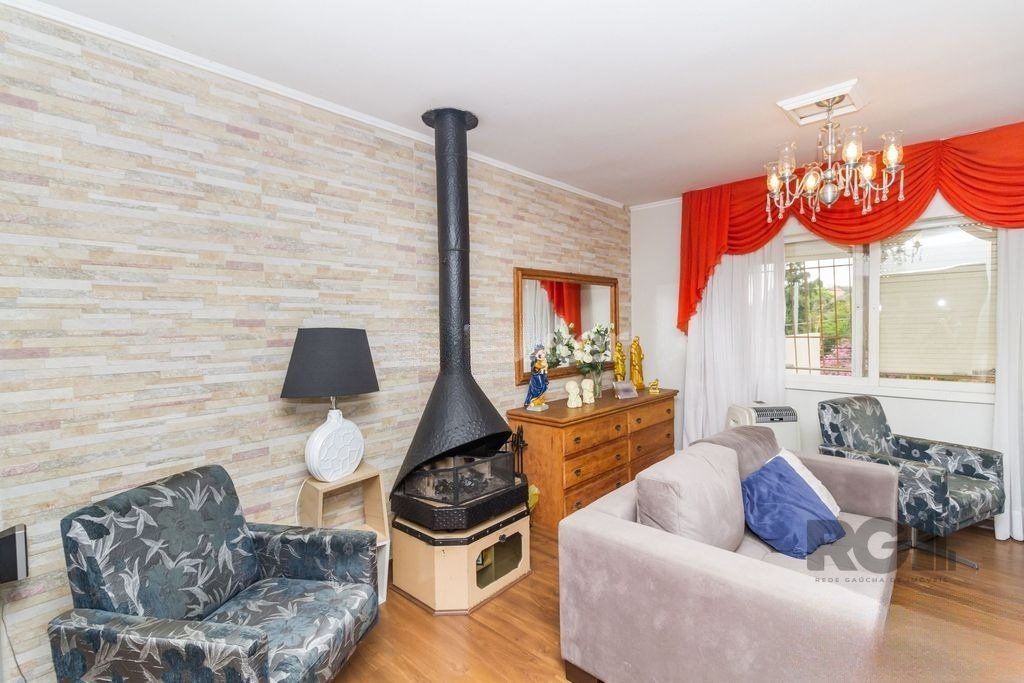Casa à venda com 4 quartos, 284m² - Foto 3