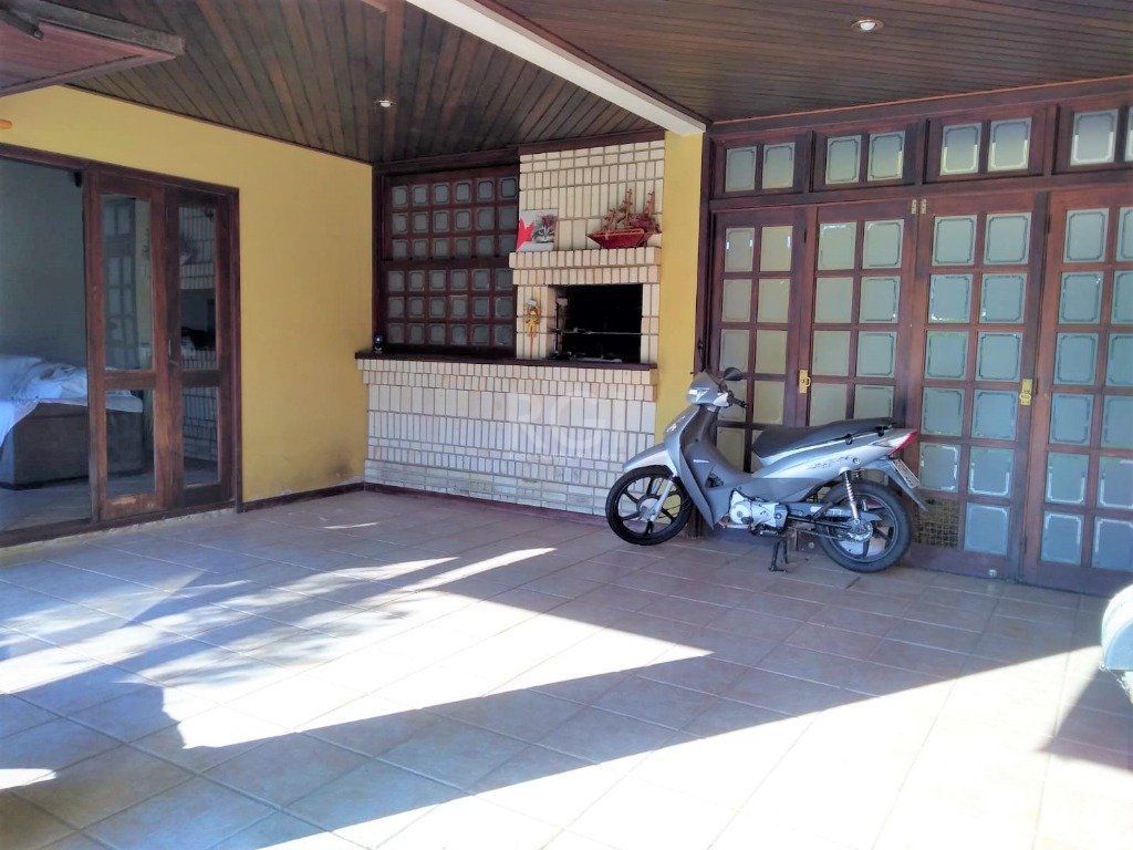 Casa à venda com 3 quartos, 219m² - Foto 18
