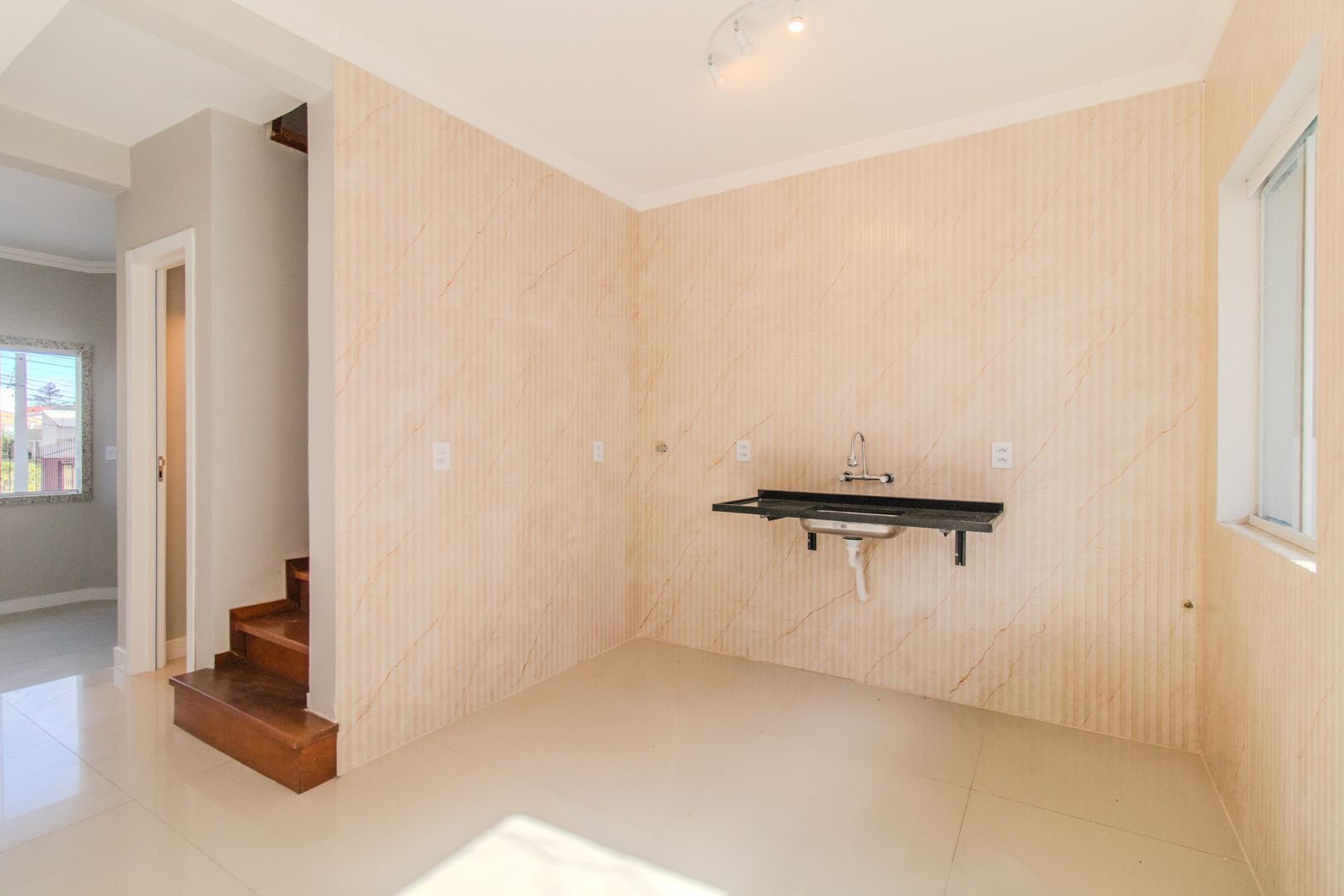 Casa à venda com 2 quartos, 112m² - Foto 12