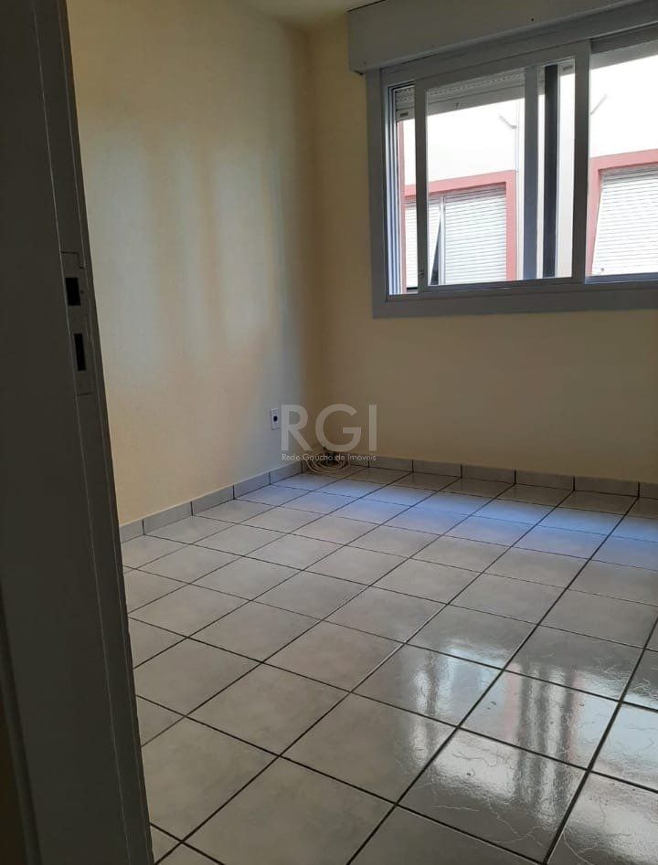 Apartamento à venda com 2 quartos, 61m² - Foto 4
