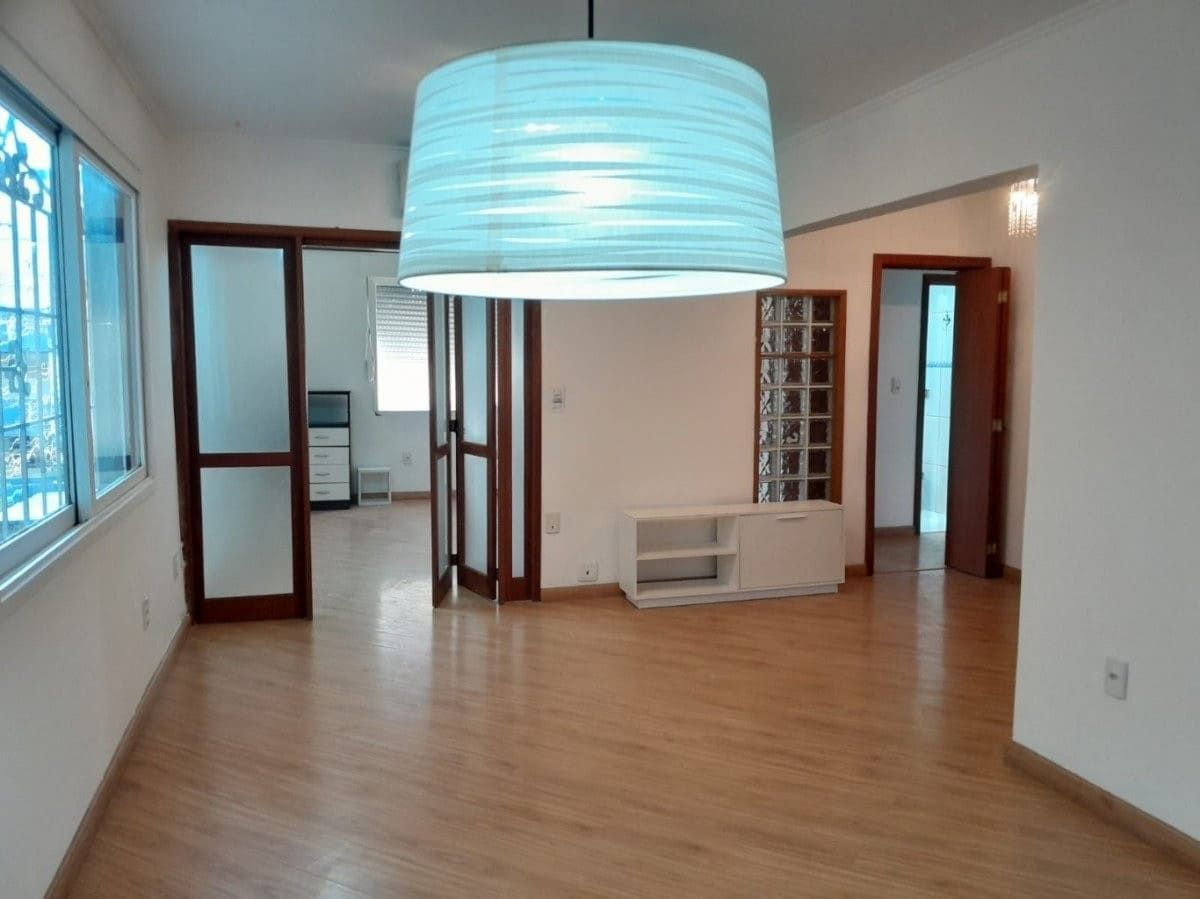 Apartamento de 2 dormitorios á venda no Bairro Cristal - Porto Alegre — foto 2
