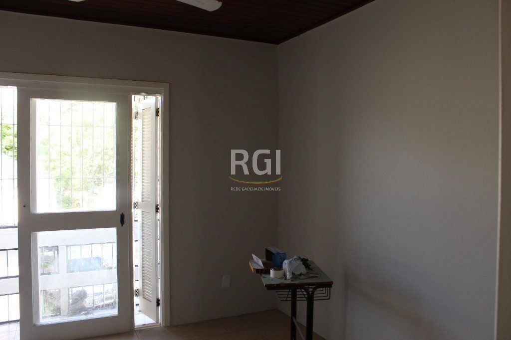 Casa à venda com 6 quartos, 224m² - Foto 23